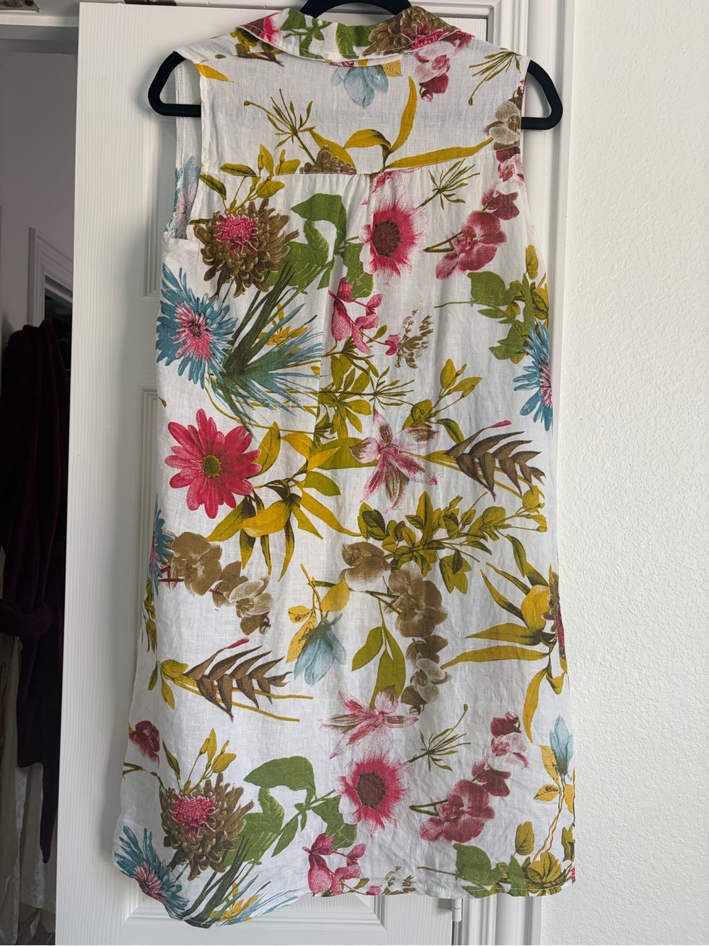 Sleeveless Linen Floral Button-Front Dress - Picture 6 of 10